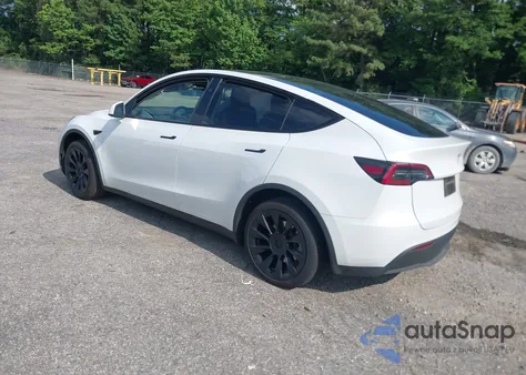 2024 Tesla Model Y Long Range Dual Motor All-Wheel Drive from USA, damaged, VIN 7SAYGDEE3RA248901